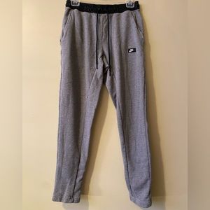 Nike women’s grey sweatpants size S